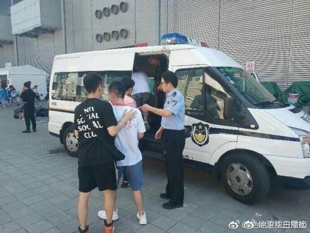 触手高管打人被抓，却甩锅给其他直播平台，安排营销号转发造谣