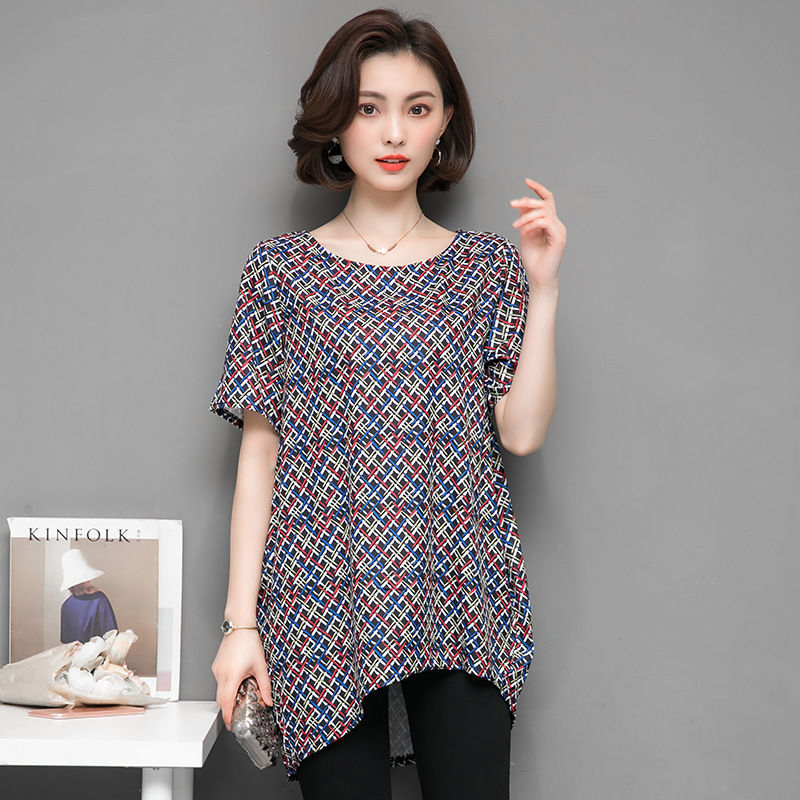 高端大气的连衣裙，比西装旗袍还要舒适，小姨借钱也要买