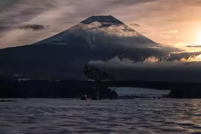 一生只拍一座山，这就是摄影师的坚持！