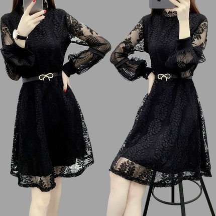 立秋，令你怦然心动的连衣裙+裸鞋靴子，高贵优雅，美得不可一世