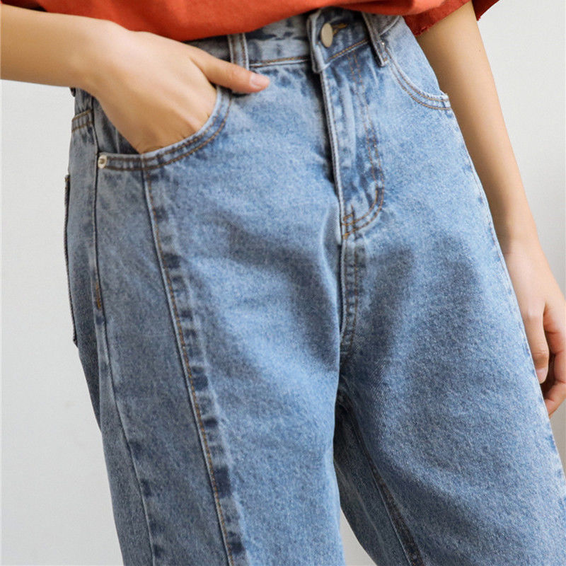 女生不要总穿裙子了，经典的牛仔裤百搭时尚，让你更有魅力