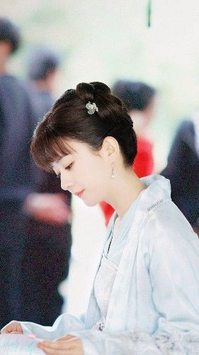 赵丽颖疑似怀孕三个月?粉丝:我都懒得解释了!