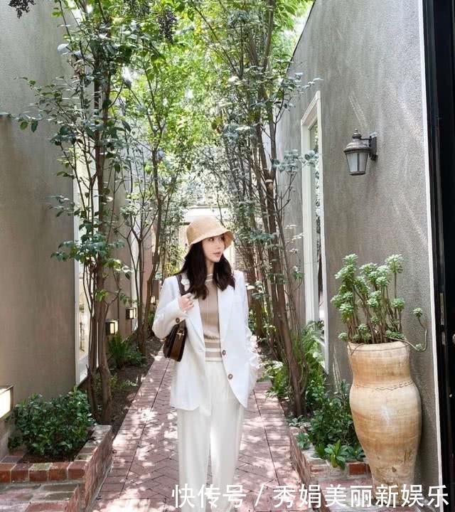 风衣:春夏怎么穿裤子?时尚博主教你这样穿,时尚大气又好看,还很好穿