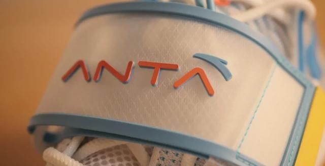  『水花二代』三百块入手国产好鞋！设计大升级 配置不逊色千元旗舰款