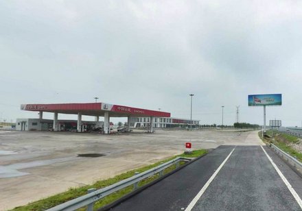  发现|上高速路才发现车快没油，前方又没有加油站，牢记这几点