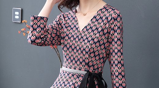 足足找五天，小姨终于找到了这a字秋裙，好看又不贵，真美翻天