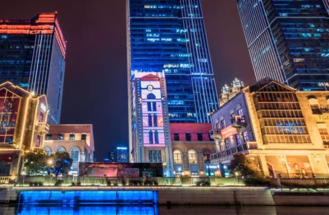  造就：湖北这城市了不起，500亿量身定做，造就世界上最长的步行