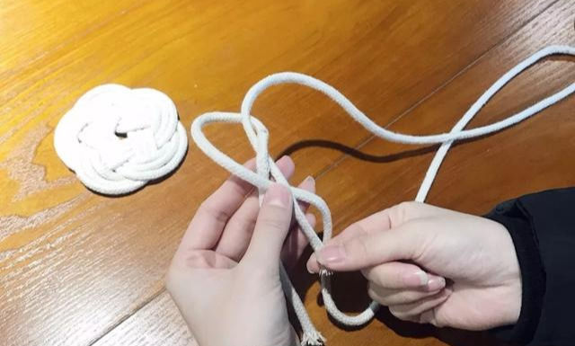 『编绳』结绳编织DIY,棉绳就能编个好看又实用的杯垫,编绳附教程!
