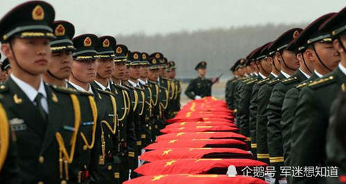 解放军烈士骨灰为什么有的用国旗盖有的用党旗盖，为什么呢！