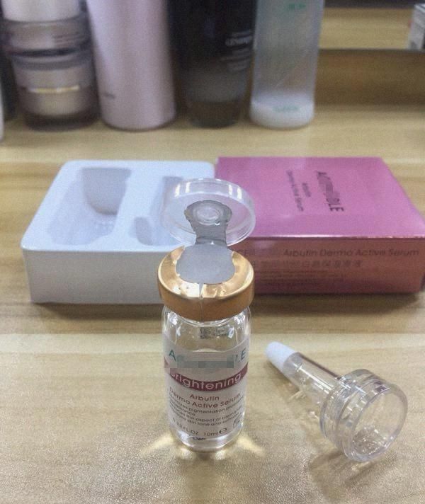 药店有俩种水，美白淡斑轻而易举，俩种原液配合使用效果更好哦!