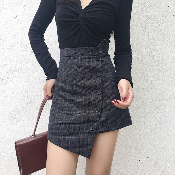 看到这些小裙，相当漂亮，你喜欢这样的漂亮的小裙装吗