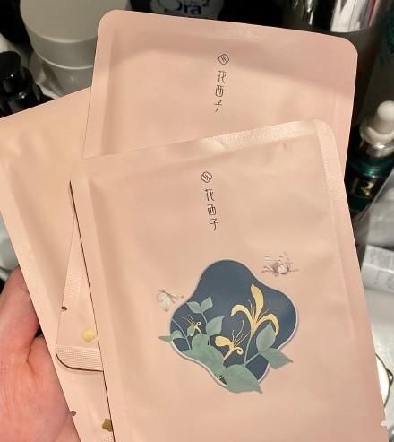 「品牌」李佳琦捧火的花西子彩妆品牌,它的国潮风包装设计很赞!