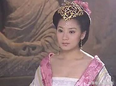 《至尊红颜》中武媚娘进宫后的11个造型，贾静雯不愧是古装女神!