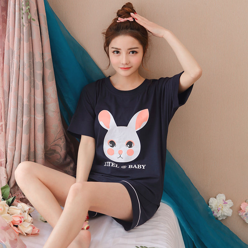 洗完澡穿上这几款睡衣，做个睡美人，简直美极了