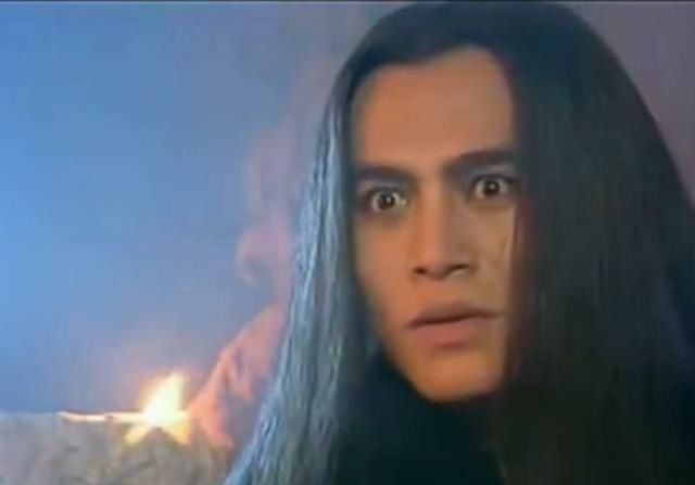  法力：《西游记后传》六耳为什么打不过孙悟空？跟唐僧取回来的经书有关