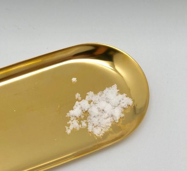 唇纹深爱脱皮？请收下这本江疏影穆熙妍同款护唇秘笈！