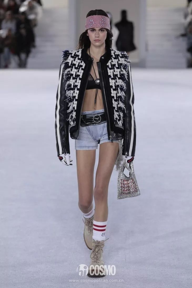 你可以没腰，但不能没腰带!