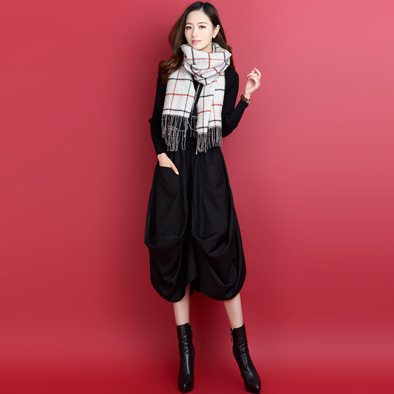 哇塞!头次见到高级洋气--秋裙，配短靴，忍不住买了5件，忒美