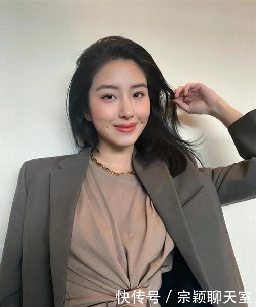  职场精英：今年春季，我不允许你还没有一件可盐可甜的西装外套！