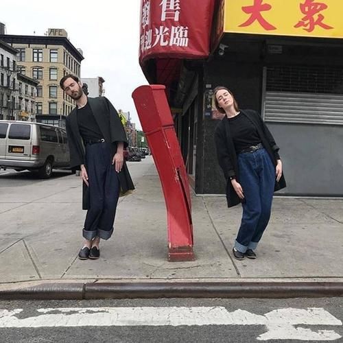  『上手』秀恩爱的正确打开方式，法国摄影师情侣的同色穿搭，简单好上手