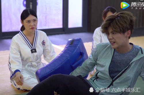 《甜蜜暴击》明天爸被诬陷打假拳，方宇突然想到纪婶不明财产，真