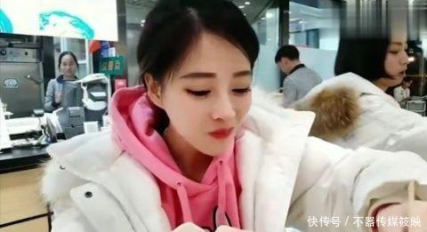 冯提莫如今在哪里直播