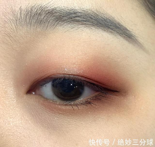 『女生』女生几种漂亮“眼型”丹凤内双好看,桃花眼不能太大,它最突出