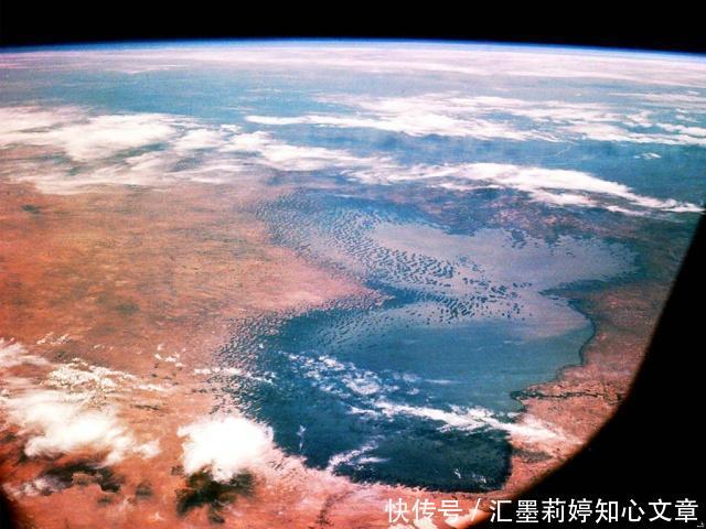 全球最无希望国家，遍地黄沙资源匮乏，唯一湖泊正在快速干涸