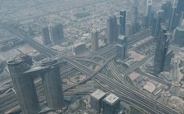 不是土豪,只是迪拜