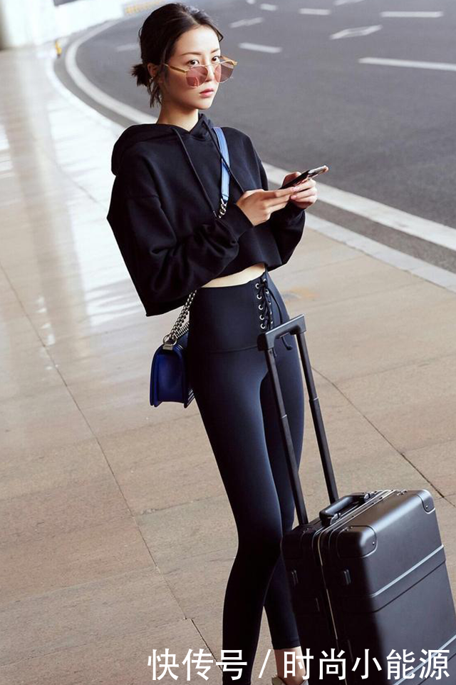 紧身打底裤：魅力十足的打扮，点缀身材美感！