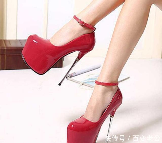 性感的高跟鞋可以给女孩们自信与美丽，让你穿上尽显妩媚与妖娆