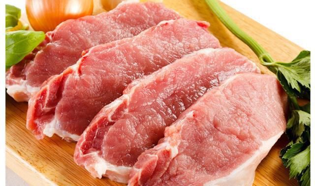 专家说房子涨价是好事，那今猪肉涨价是好事吗？农村小哥回怼专家