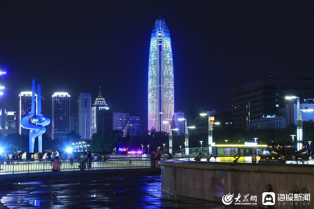 『济南』济南地标建筑亮灯 致敬护士队伍携手战疫情