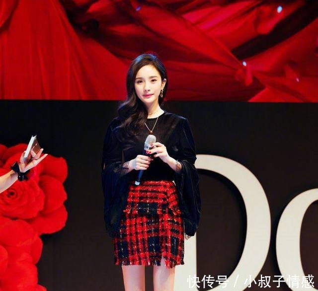 杨幂素颜现身，网友直呼差好大，离开妆发加持还不如路人好看呢