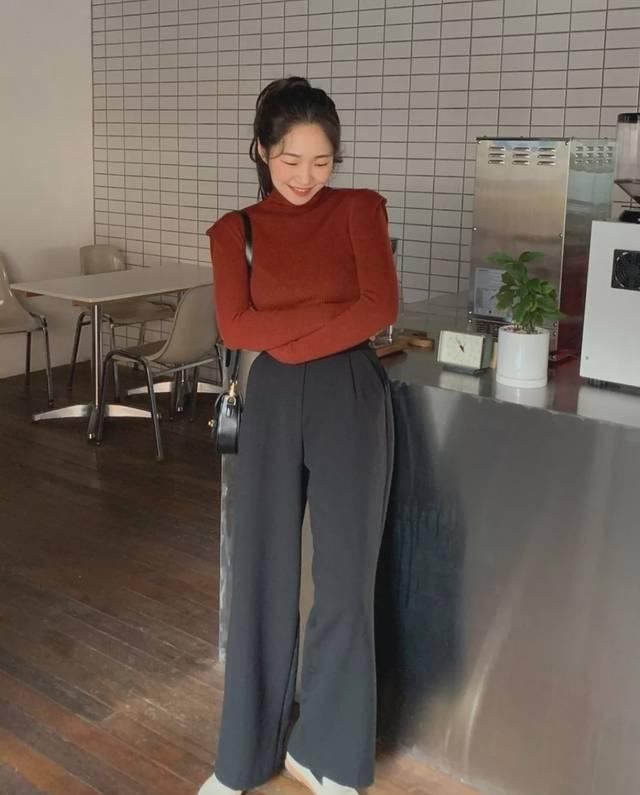 【不土】春天毛衣怎么穿不土 ?记住这4点 ,气质惨了 !