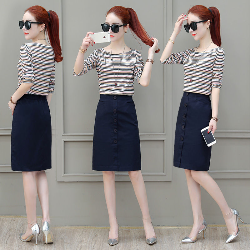 婶婶今年45岁，真的非常时髦!初秋一身套装裙，高贵显气质