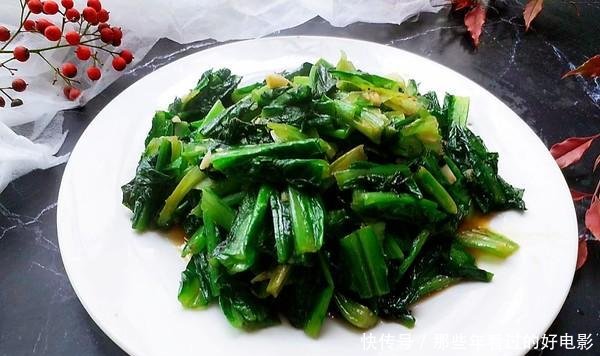 『皮肤』“天然褪黑素”终被找到,50岁姑姑不长斑皮肤好,就是经常吃它!