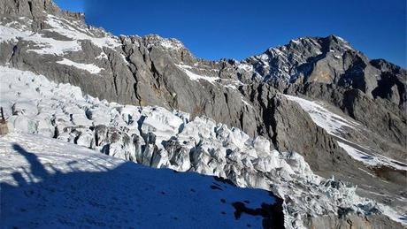 我国沙漠中的奇观：地表之下居然藏着海洋，地下水的来自哪?