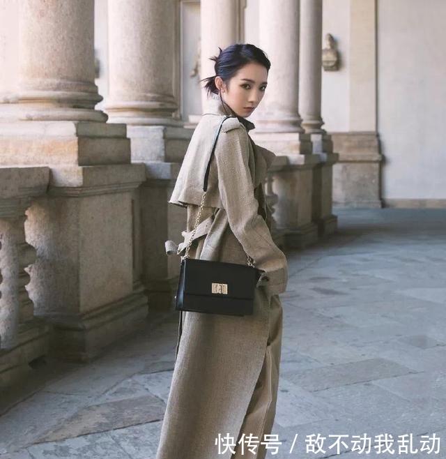  「有型」哇哦，风衣今年看起来，更高级有型了