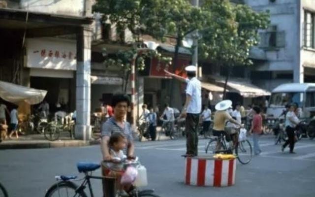 老照片带你走进1989年的广州，这些照片就连土著都不一定全见过