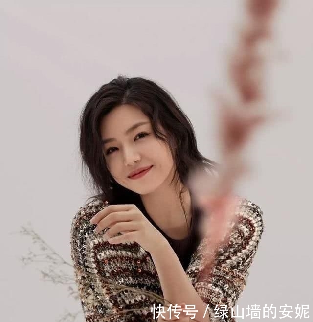  云朵烫微卷@你的脸是什么脸型？适合什么发型？快来看看你是哪种？