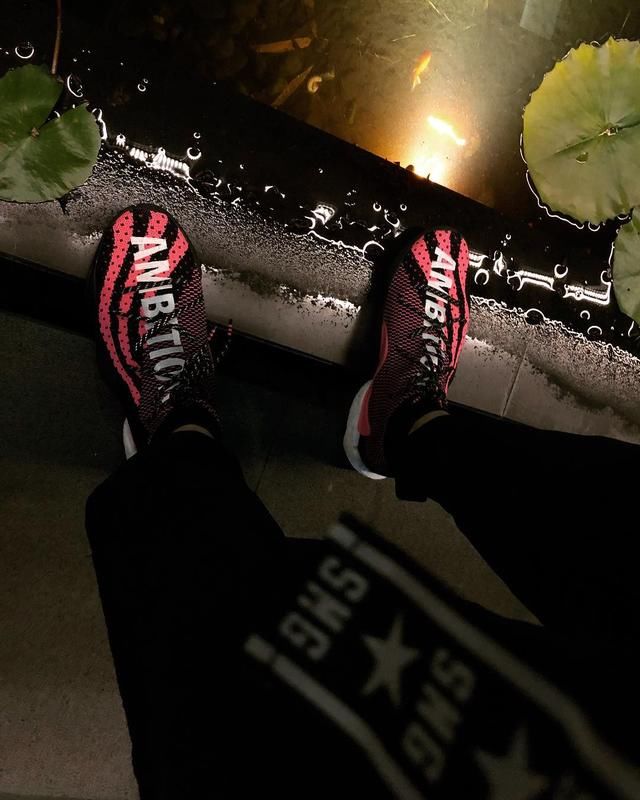 除了 Supreme 弹珠机还有什么?JJ 林俊杰近期上身潮物汇总