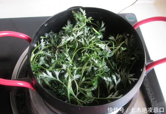 「糯弹」清明马上就要到了,手把手教会您青团做法,软糯弹牙超好吃,清香