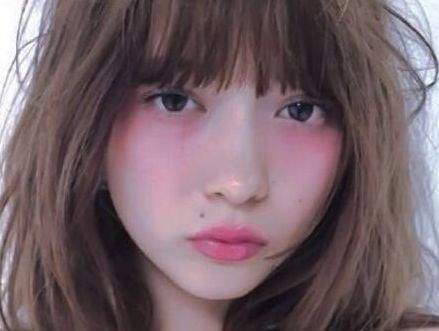 『老气』女人不管多少岁,化妆别踩这4个“雷区”,难看不说还显老气!