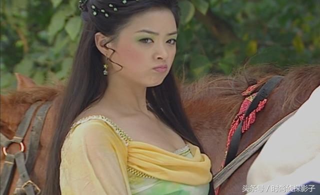 有小情绪的古装女子，绿儿需要哄、钟素秋很俏皮、李玉湖表情可爱