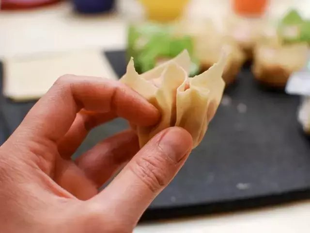  「白吃」馄饨皮，其实可以这样吃，我觉得以前的馄饨已经白吃了！