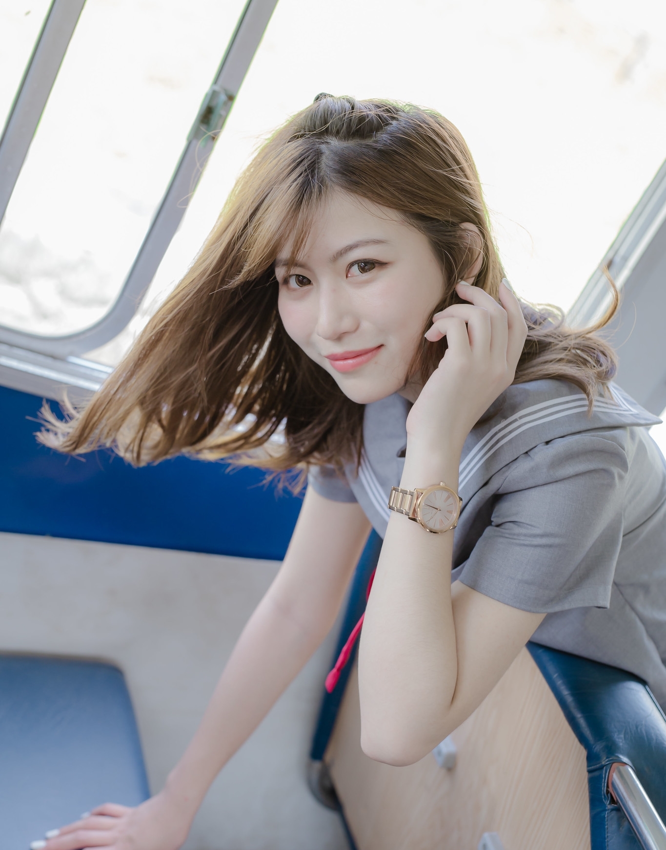  [写真]美女写真图集第56期：靓丽美女林温蒂校服写真上