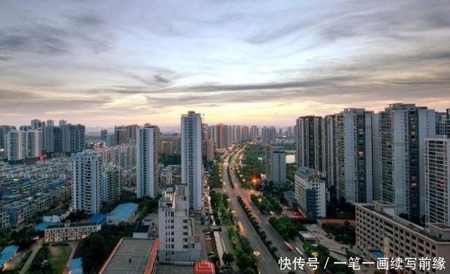 广西这座城市GDP不到700亿，城建却很有气势，看看是你家乡吗
