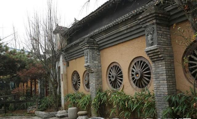 西安西郊有座江南私家花园 看锦鲤咥养生石斛面只需16元