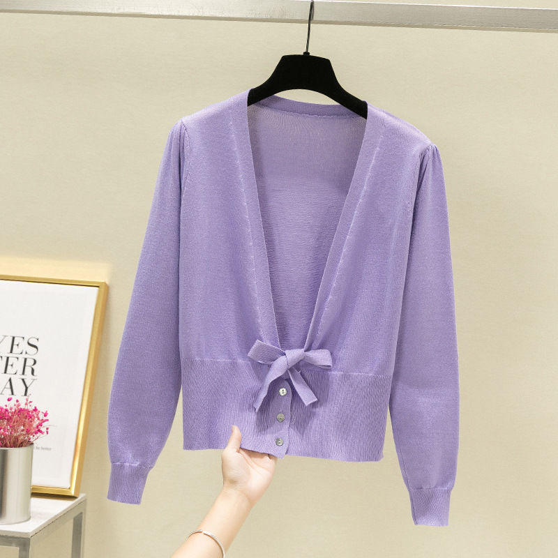 70后老婆越来越会打扮!薄开衫+高跟鞋，减龄洋气惊艳众人